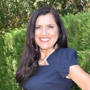 Meet your Posher, Rosa alcalde